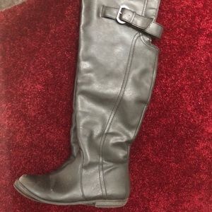 High Knee Black Boots *Price firm*